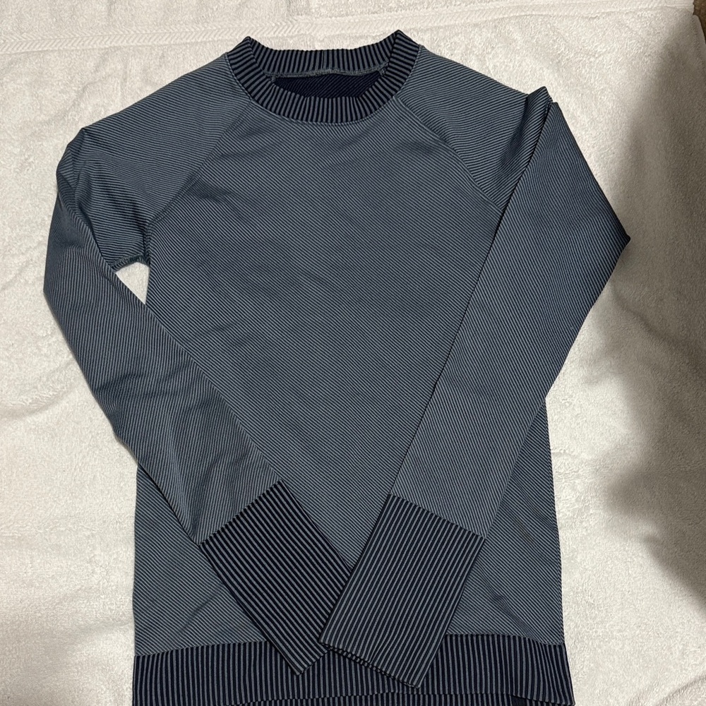 Lululemon restless pullover 2